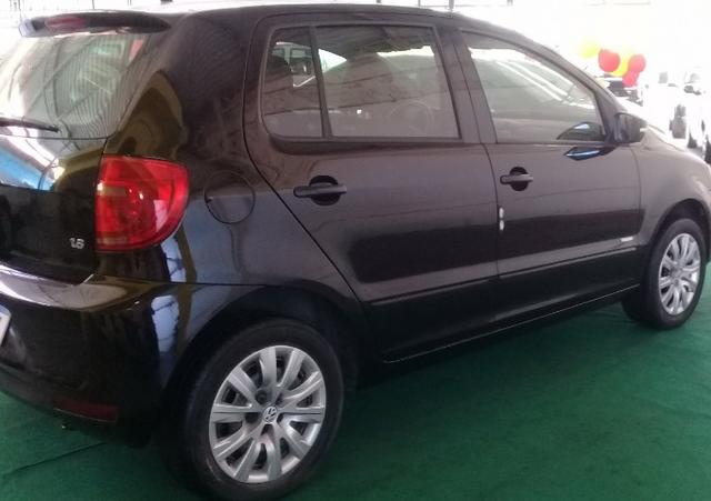 Fox Gll Trend 2012 Preto 1.6 completo 4 portas pouco rodado todos opcionais de fábrica.! - Foto 6