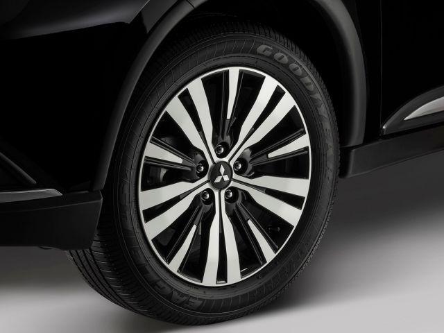 Mitsubishi Outlander HPE-S 3.0 V6 Top 7 Lugares Teto solar Tração 4X4 Conheça o Mit Facil - Foto 10