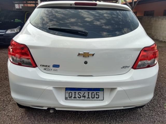 GM - CHEVROLET ONIX HATCH JOY 1.0 8V FLEX 5P MEC. - Foto 10