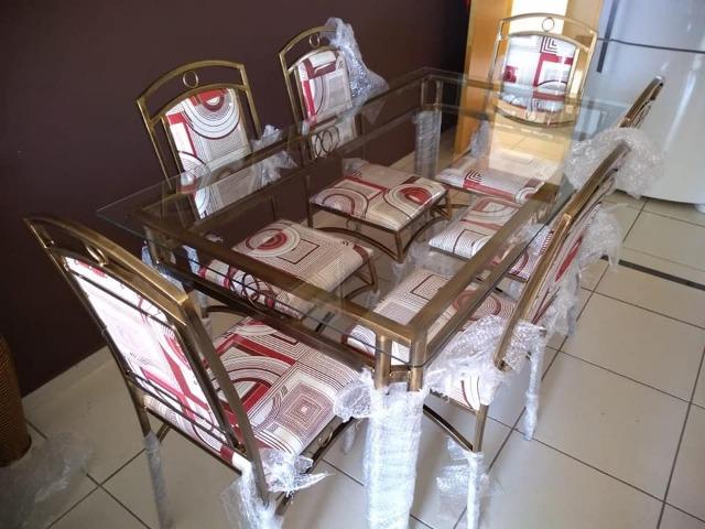 Mesa de jantar com 6 cadeira fabrica facosta moveis somente 10 x 168,00 - Foto 3
