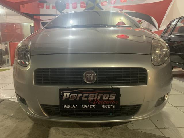 Fiat Punto 1.4 2012 - Foto 2