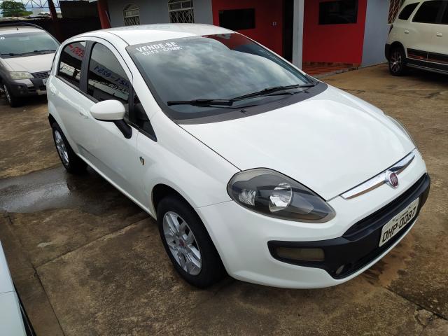 PUNTO 2011/2012 1.4 ATTRACTIVE ITALIA 8V FLEX 4P MANUAL - Foto 6
