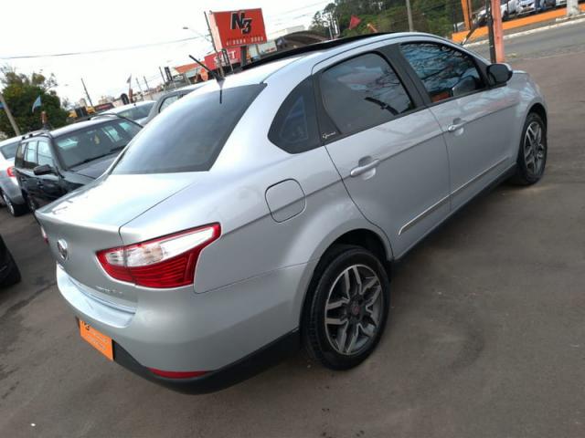 FIAT GRAND SIENA ESSENCE DUAL 1.6 FLEX 2013 com Teto Solar - Foto 9