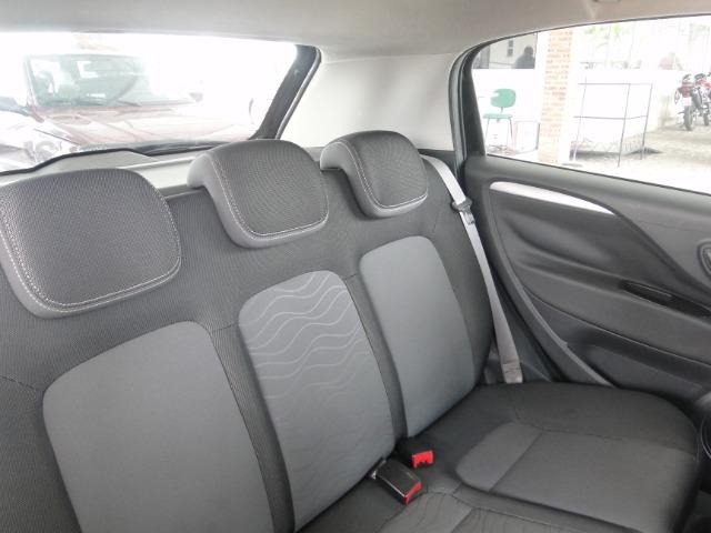 Fiat Punto 1.6 Essence Automatizado 2013/2014 - Foto 6
