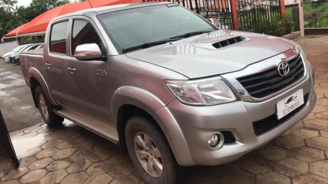 TOYOTA HILUX CD SRV D4-D 4X4 3.0 TDI DIESEL AUT - Foto 2