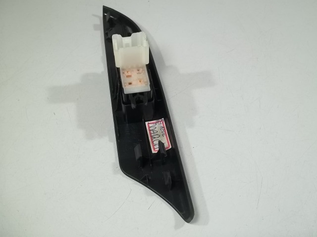 Botão Do Vidro Elétrico Diant. Direito Nissan March 2018 - Foto 4