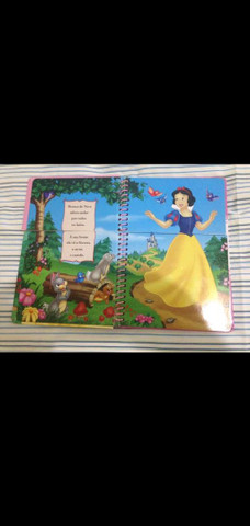 Livro Princesas Disney Misture e Invente crie sua história  - Foto 5