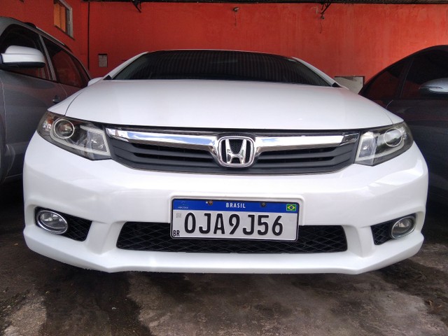 HONDA CIVIC LXS 1.8 AUTOMÁTICO 2014