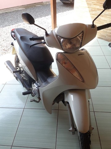VENDO HONDA BIZ 110C 2017 R$ 9.500