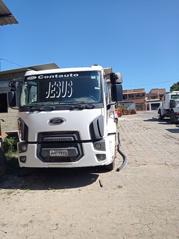 CAMINHÃO CAÇAMBA FORD CARGO 2429