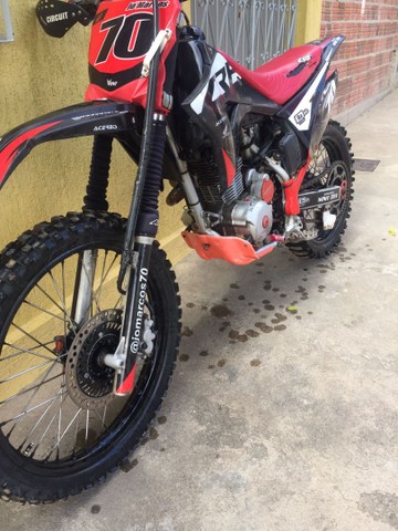 CRF PREPARADA PARA TRILHA