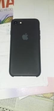 iPhone  8 