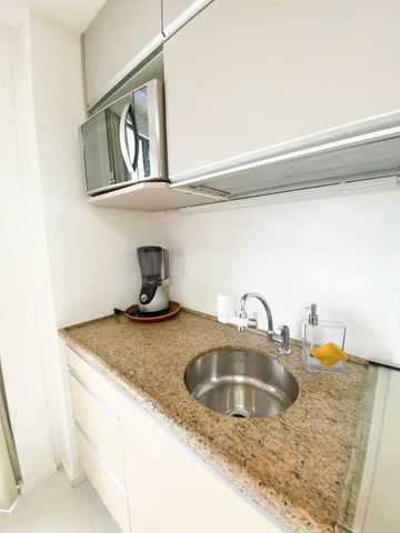 Belíssima suite no Mediterrâneo Flat Barra com facilidades - Foto 5