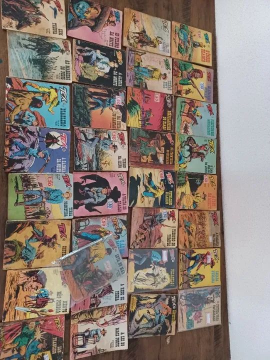 Lote com 80 tex mal conservadas 