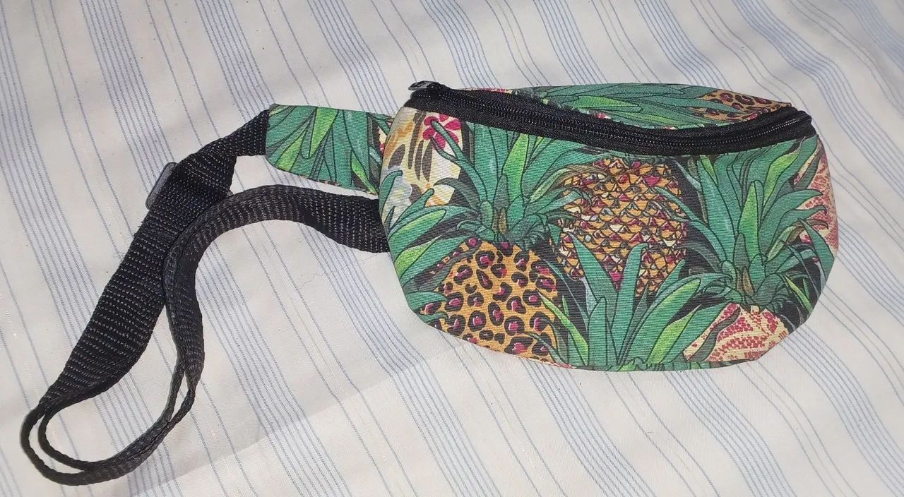 Pochete estampada 