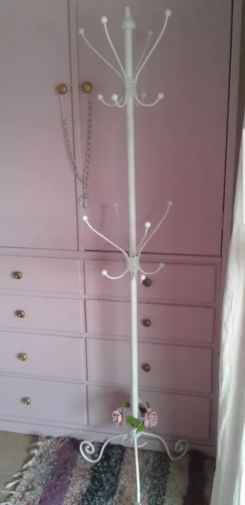 Cabideiro piso luxo com rosas