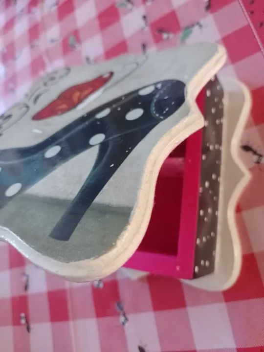 Antigo porta jóias de madeira pintada  - Foto 5