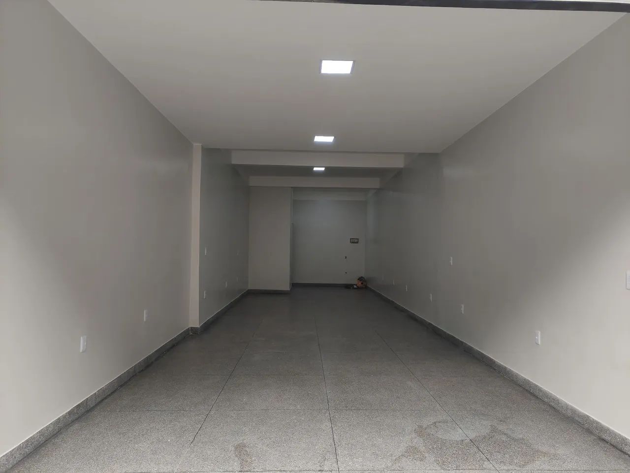 ALUGO LOJA QNO 11  - Foto 2