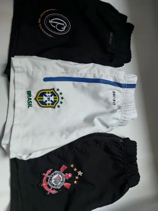Lote c/ 3 Shorts Meninos 6m a 2 Anos- Tam S - Seminovos  escudo  CBF/Corinthians - Foto 3