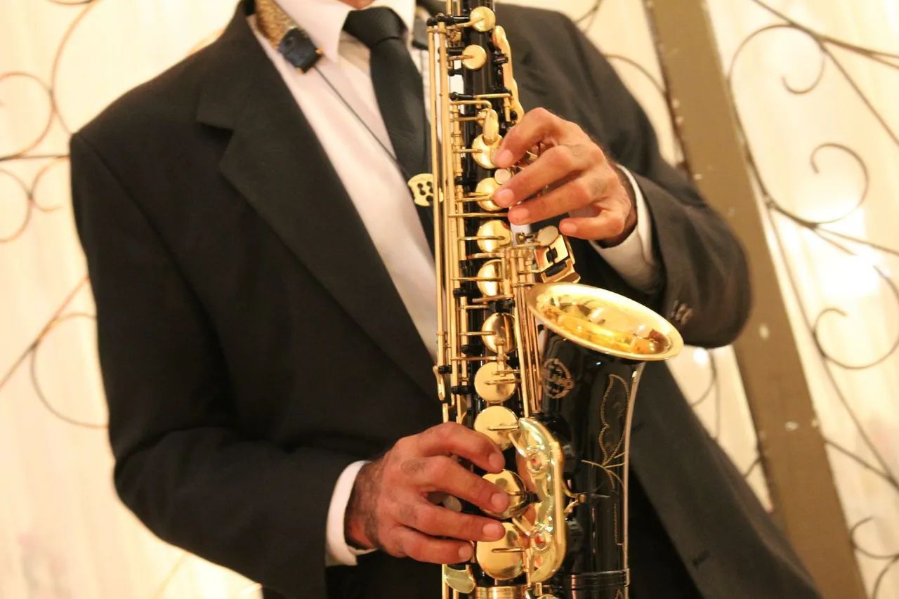 SAXOFONISTA (EVENTO) - Foto 4