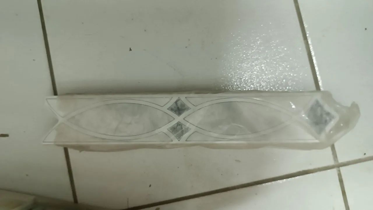 Faixa decorativa cinza cabul