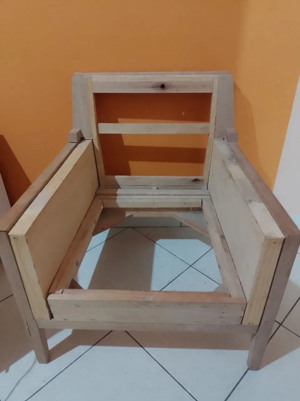 Estrutura de madeira para poltrona doação  - Foto 2