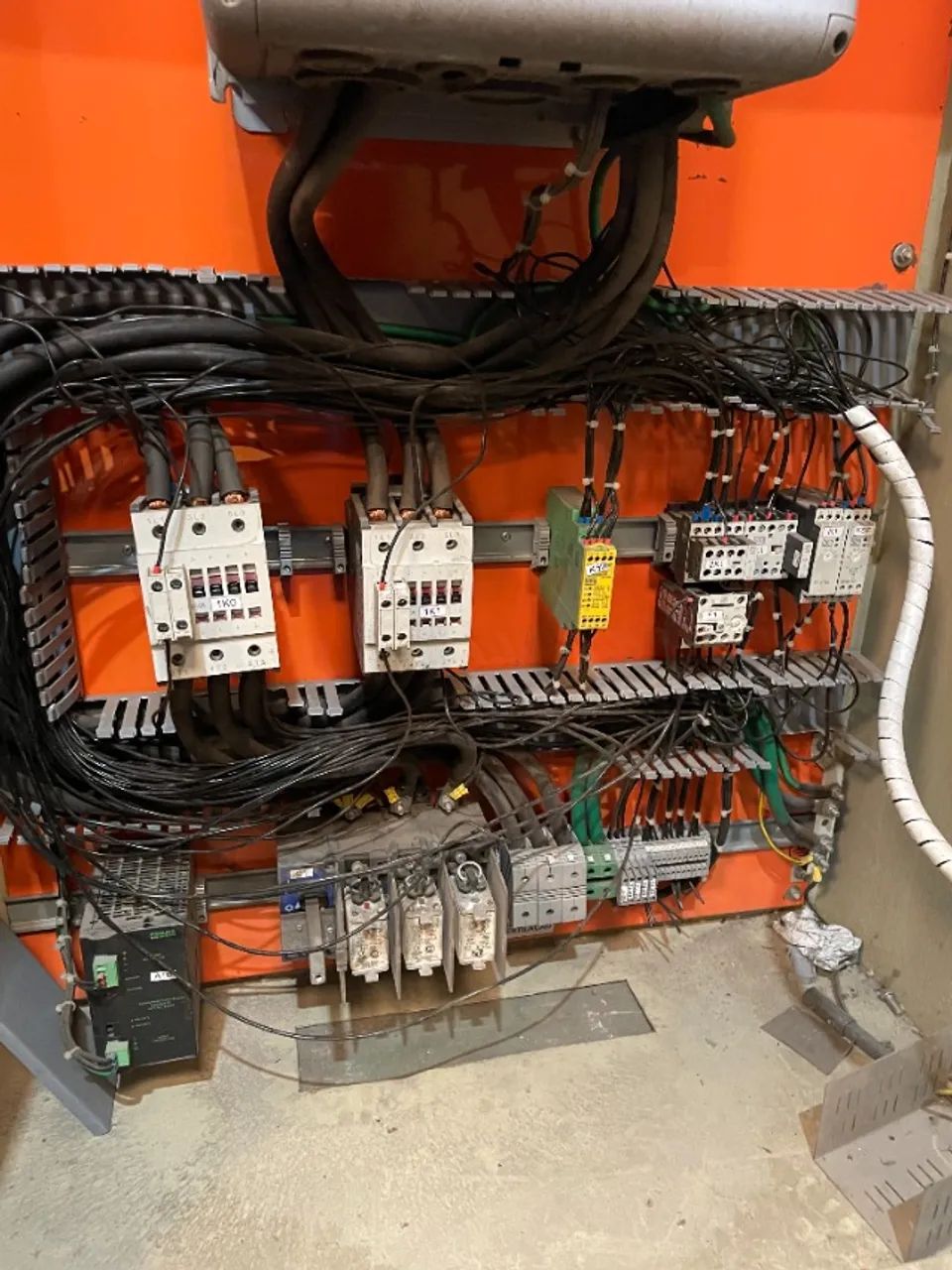 Complete Industrial Control Panel - 40HP with WEG CFW700 Inverter