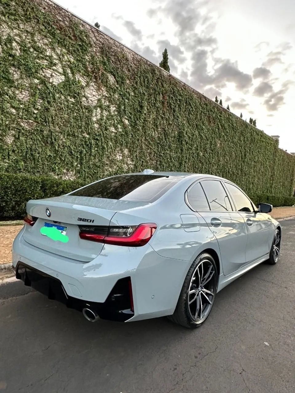 BMW 320i M SPORT 2024 CINZA BROOKLUN - Foto 5