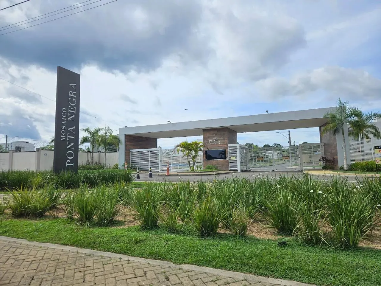 Terreno\Lote no Condomínio Mosaico Ponta Negra com 250m² - Ponta Negra