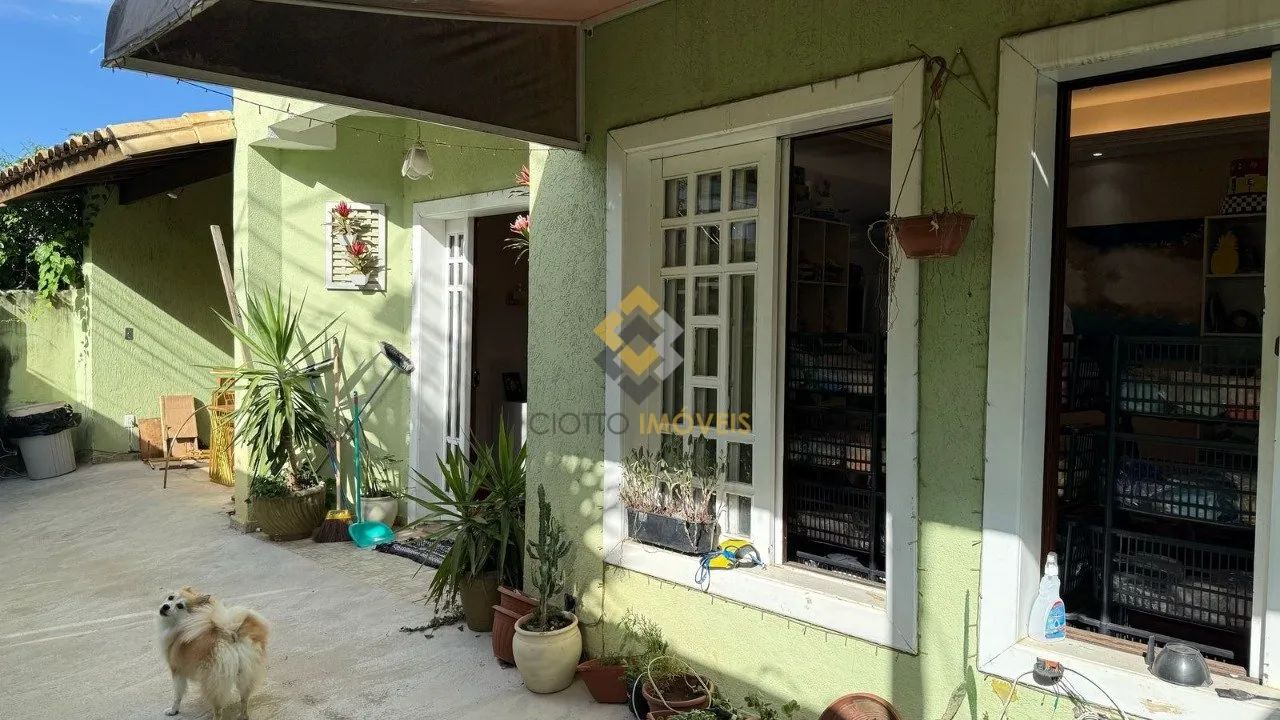 Casa 3 quartos - Santa Rosa