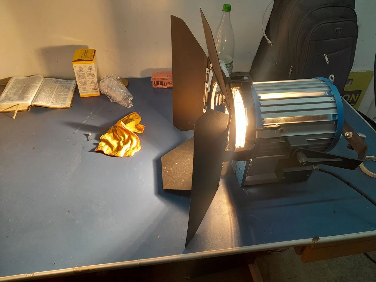 Fresnel 1000 wats luz branca tipo cortina - Foto 2