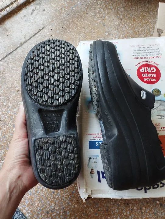 Vendo Calçado profissional n°37 - antiderrapante  - Foto 3