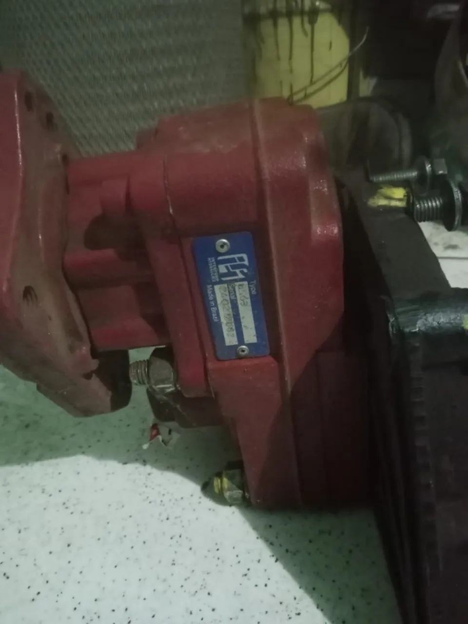Bomba hidráulica para caminhão vasculante