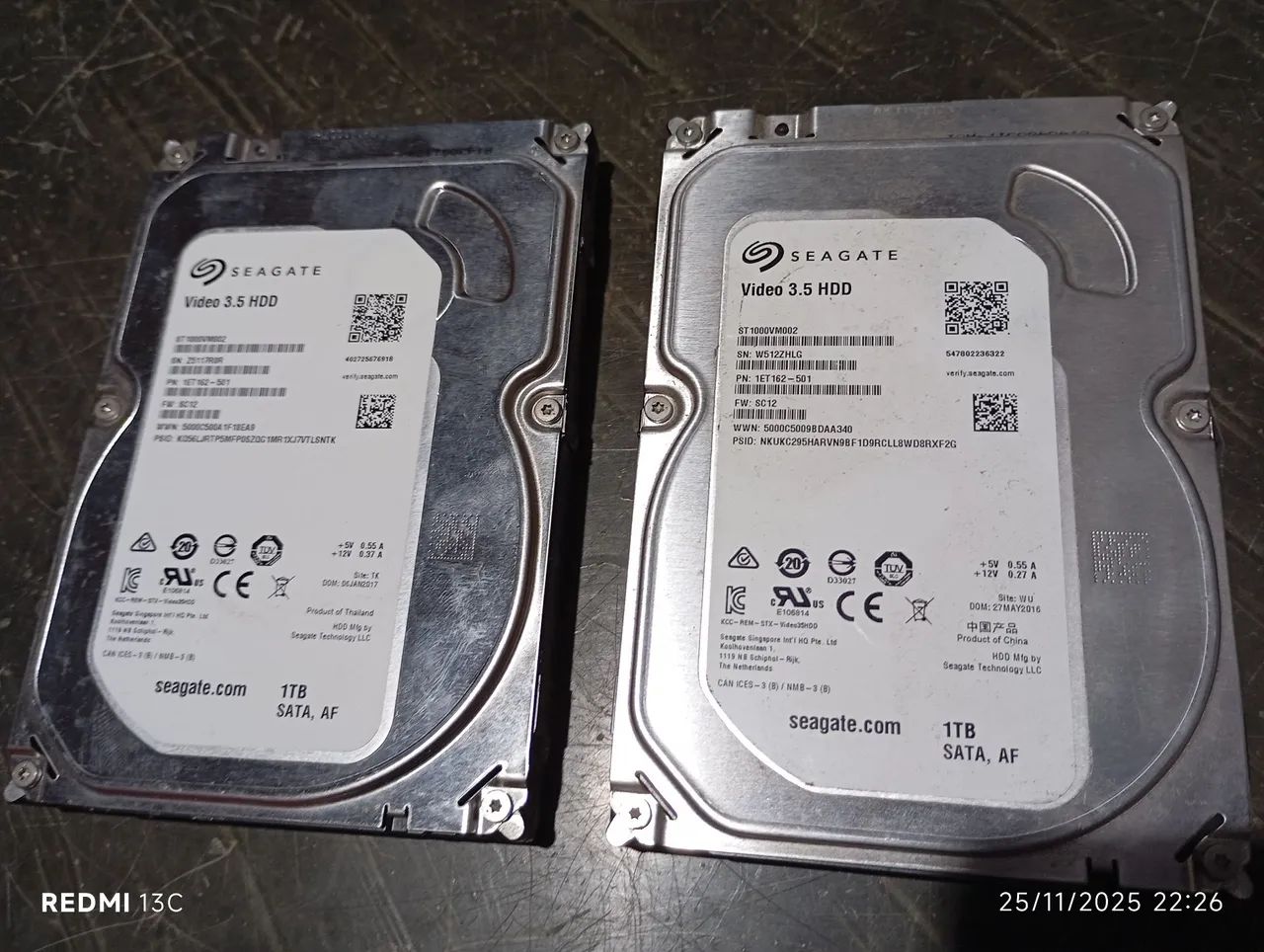 2 Seagate 1TB HDDs64529518776194120