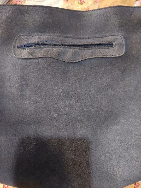 Duas bolsas de couro, camurça azul  - Foto 6