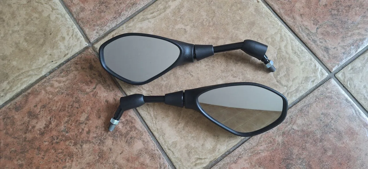 Espelhos retrovisores de moto