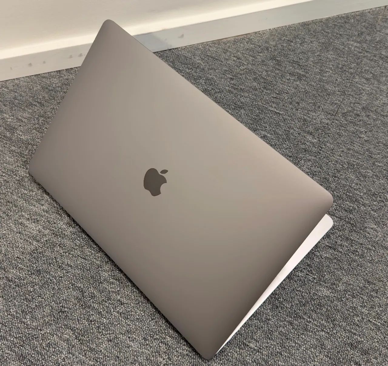 macbook pro 16 2019