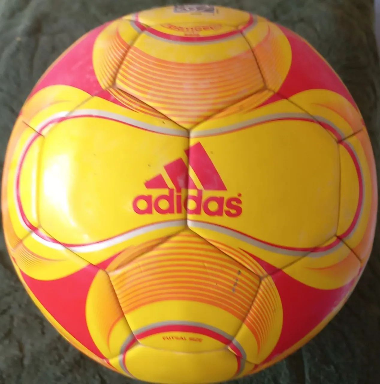 Bola de Futsal Adidas TeamGeist 2 Sala - FIFA Quality Mundial Brasil 2008 Frete Gratis - Foto 5
