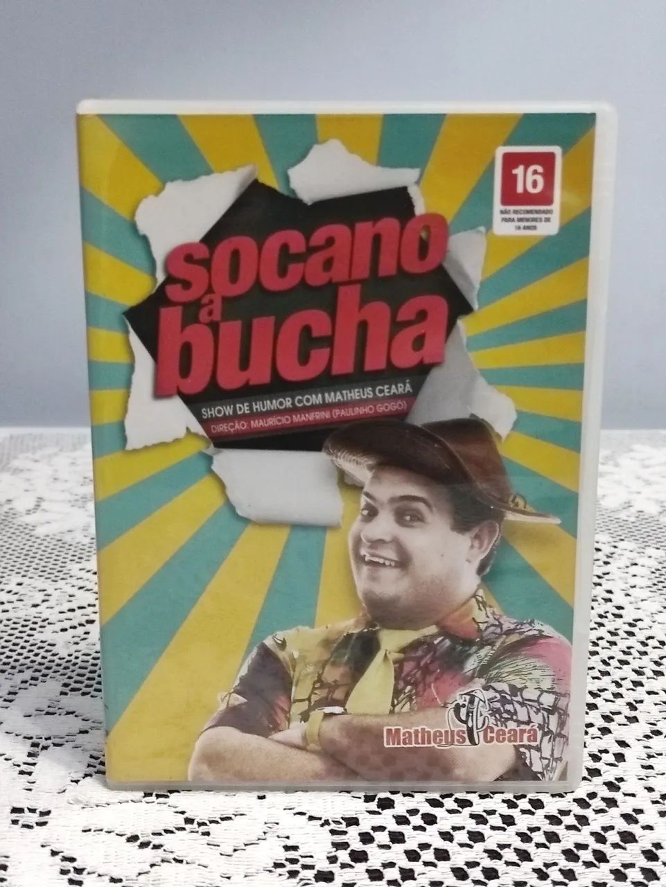DVD de Comédia "Socando a Bucha" - Matheus Ceará (Autografado)