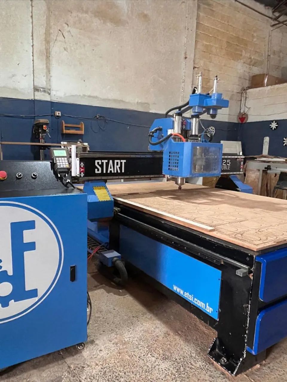 Router CNC64285877525379120