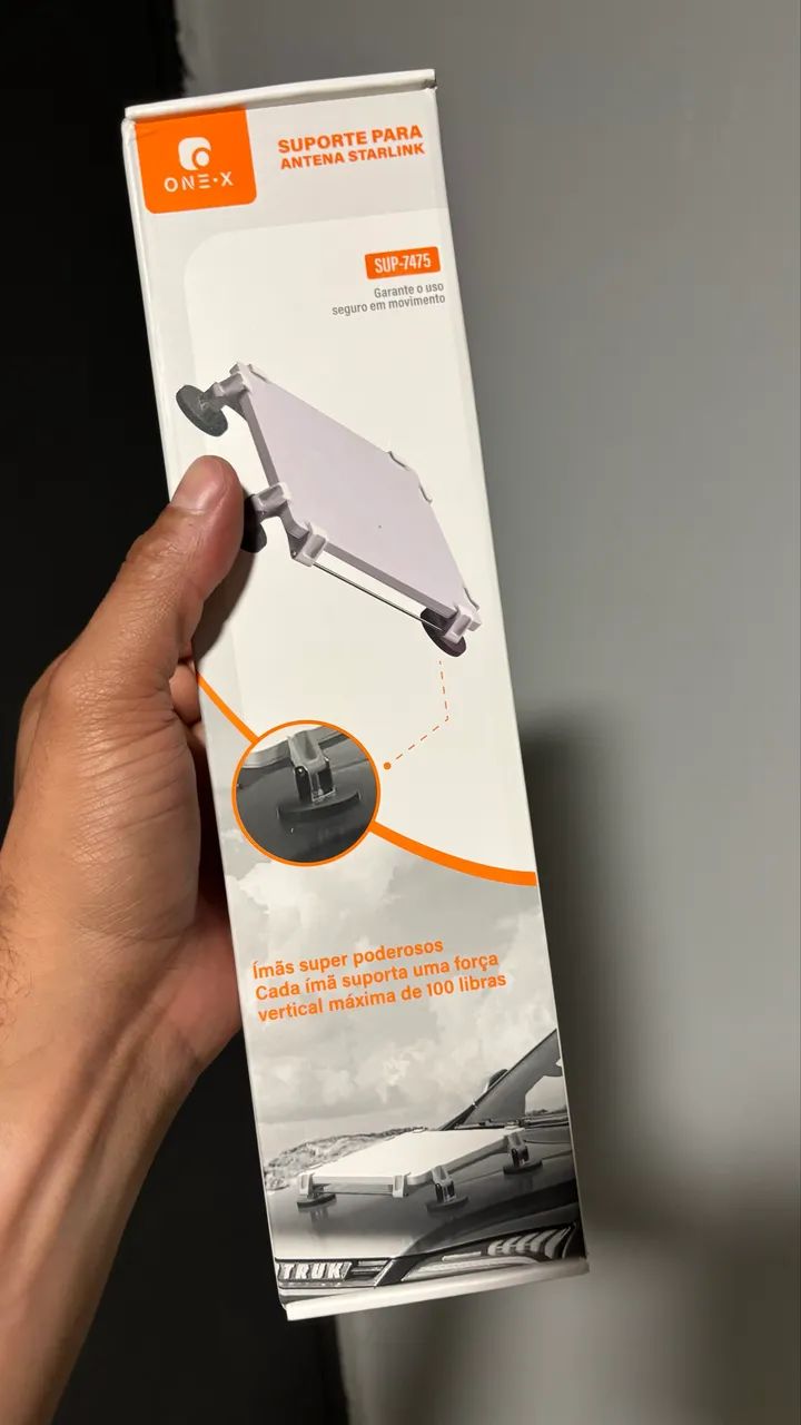 Suporte veicular para Starlink 