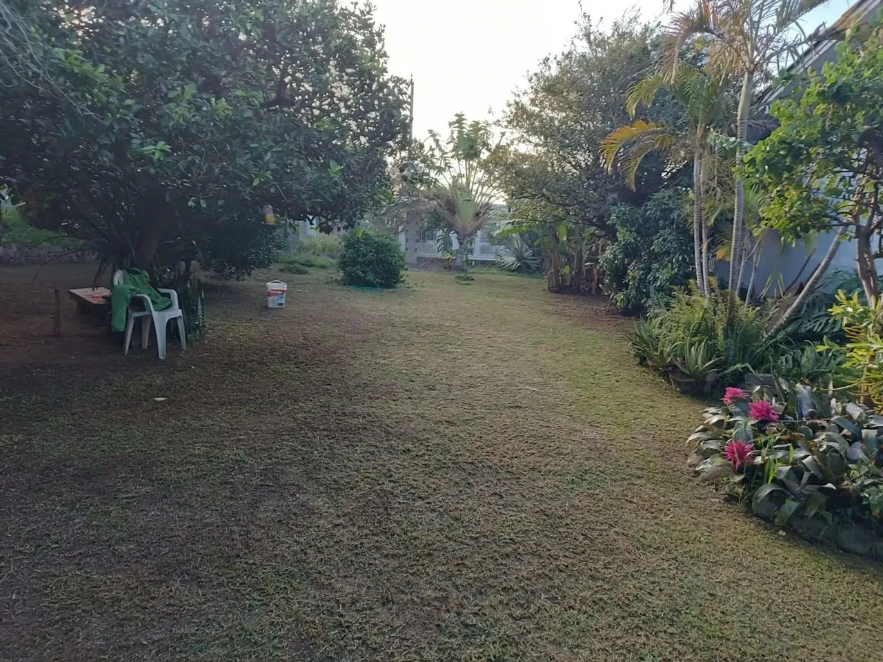 Terreno de esquina, com 429m², está situado no coração do bairro Medianeira - Foto 3