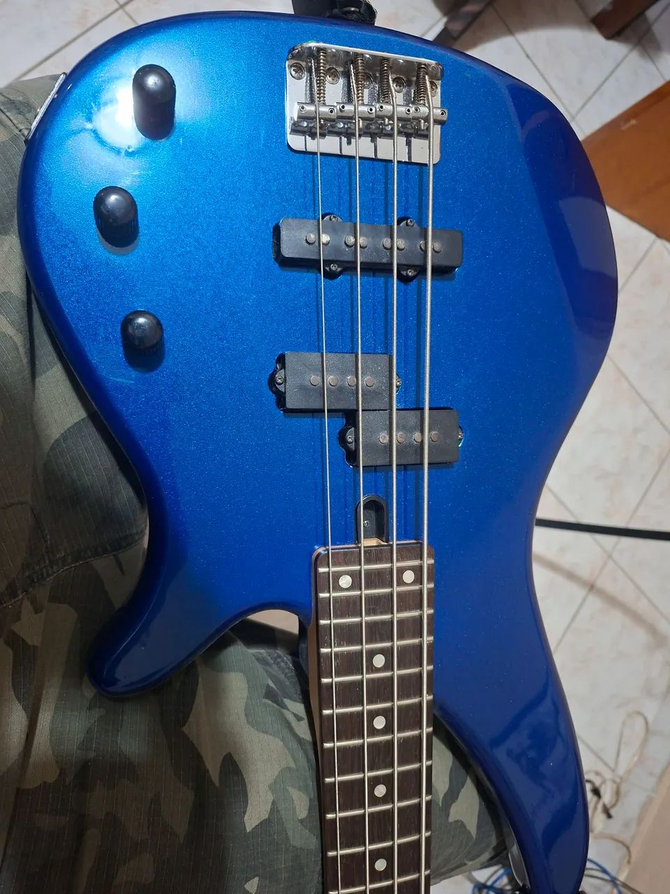 Baixo yamaha 4c passivo - Foto 5
