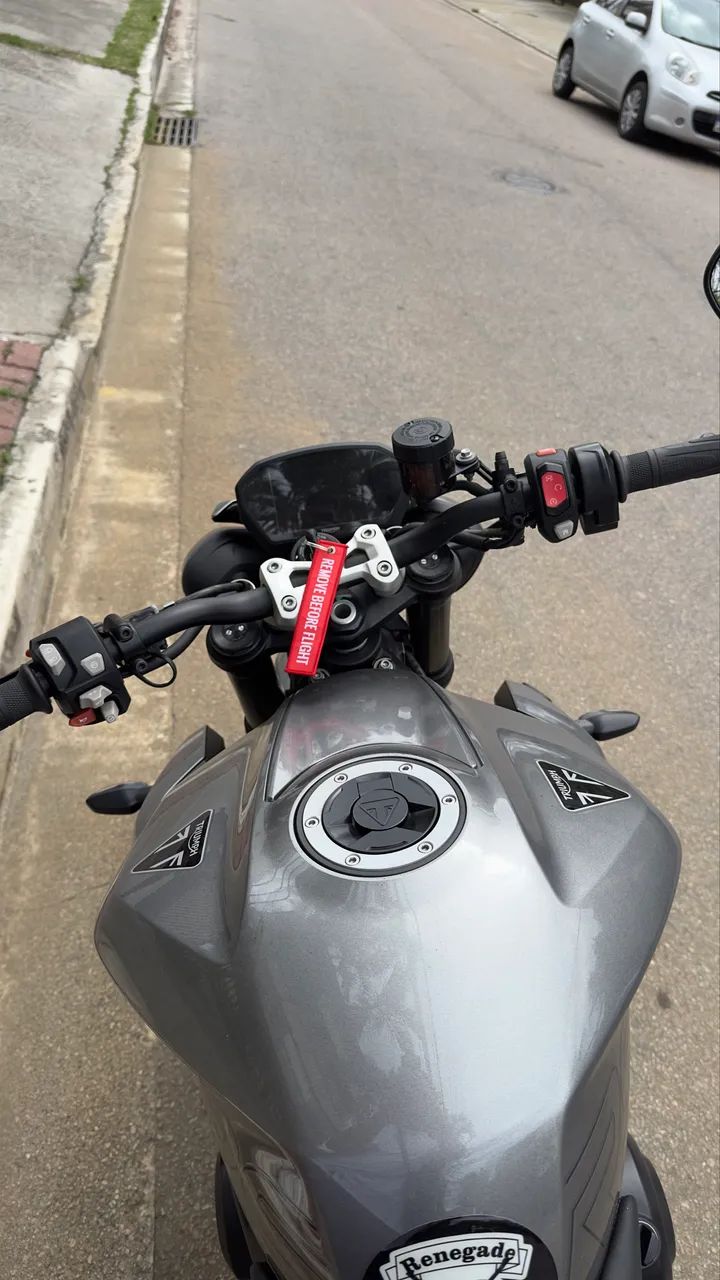 Street Triple 765RS - 2.300KM APENAS  - Foto 4