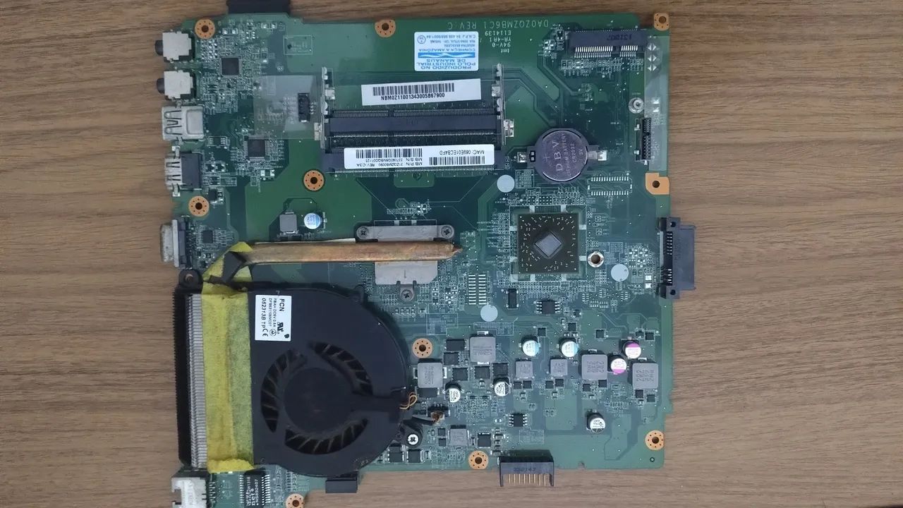 Placa mae notebool acer e 4210622 ( defeito ) dar tela branca 