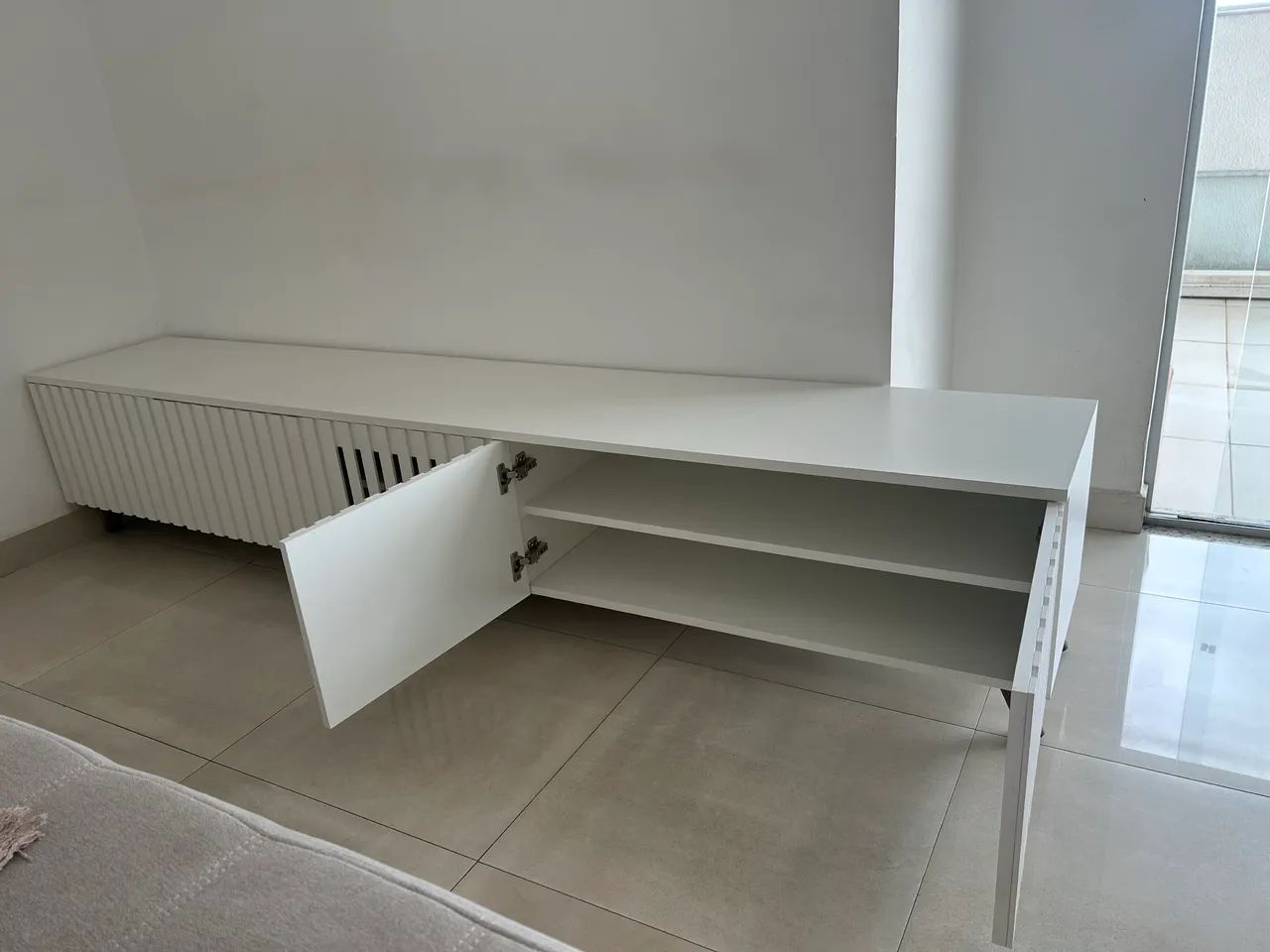 Rack branco ripado - MDF planejado64840818645761122