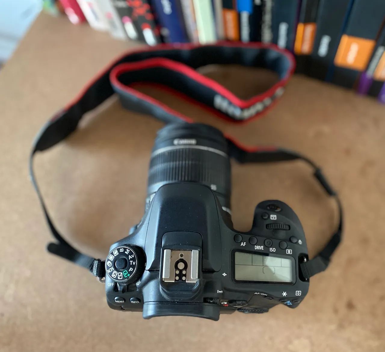 Canon 80D + kit de lentes  - Foto 3