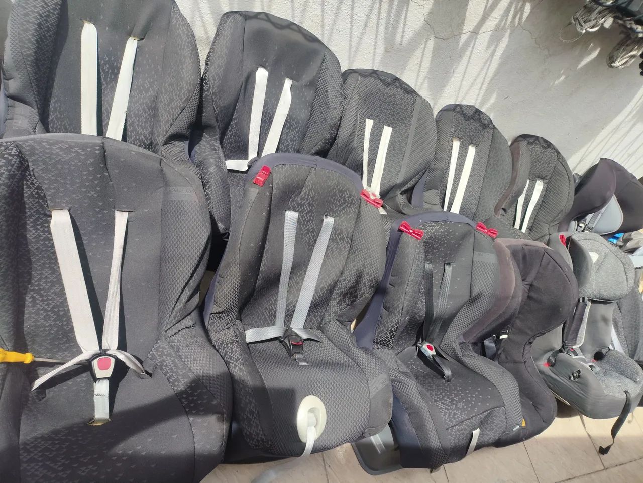 Cadeirinhas para carro - Crianças de 0 a25 kg até 6 anos com base elevatória 