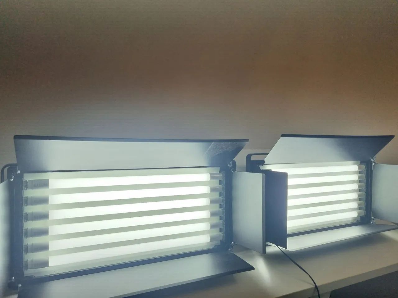 2 Paineis de Iluminação Profissional T8 LED Light - Mako - Ideal para Estúdios e Produções - Foto 2