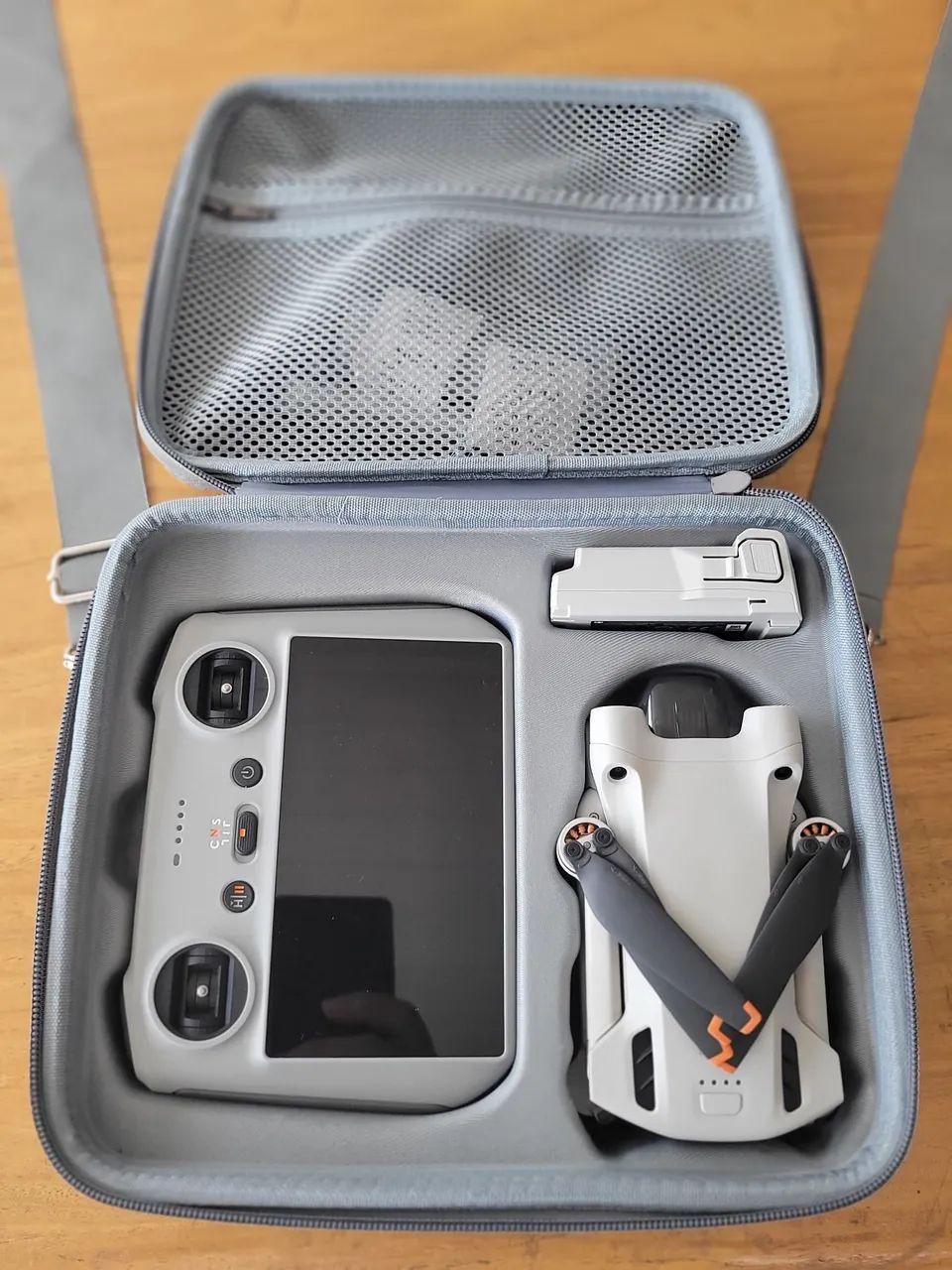 Drone DJI Mini 3 Pro Controle com Tela